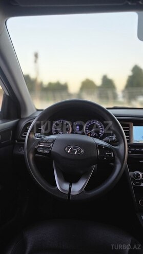 Hyundai Avante 2018, 167,240 km - 1.6 л - Bakı