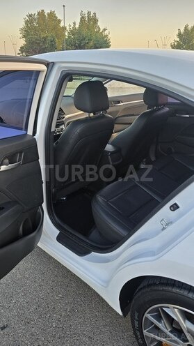 Hyundai Avante 2018, 167,240 km - 1.6 л - Bakı