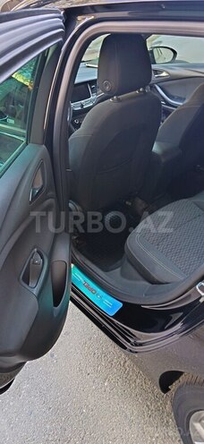 Opel Astra 2018, 219,000 km - 1.6 l - Bakı