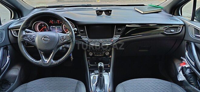 Opel Astra 2018, 219,000 km - 1.6 l - Bakı