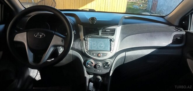 Hyundai Accent 2015, 188,200 km - 1.4 l - Xaçmaz