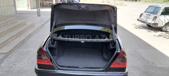 Mercedes C 230 1999, 311,000 km - 2.3 л - Tovuz