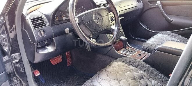 Mercedes C 230 1999, 311,000 km - 2.3 л - Tovuz