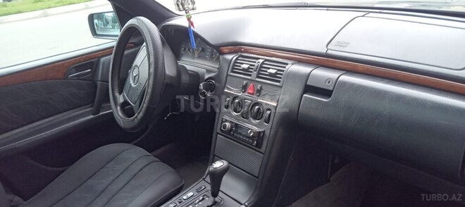 Mercedes E 240 1998, 180,000 km - 2.4 л - Gəncə