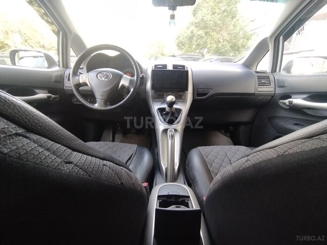 Toyota Auris 2008, 289,000 km - 1.4 л - Bakı