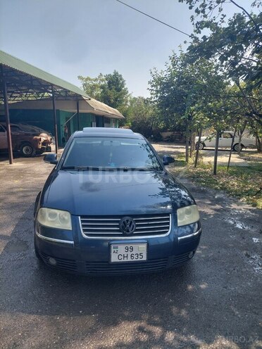 Volkswagen Passat 2004, 255,000 km - 1.8 l - Göyçay