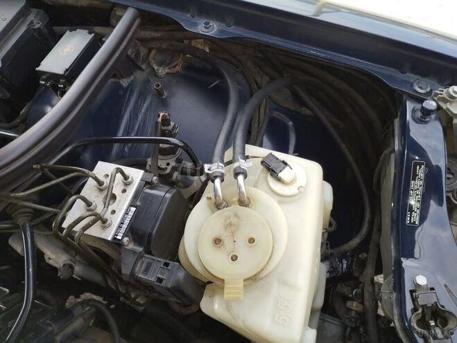 Mercedes E 320 1998, 277,351 km - 3.2 l - Bakı