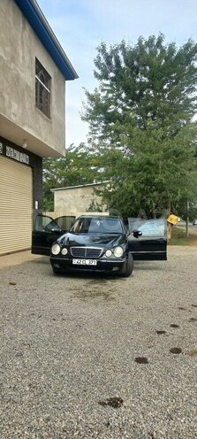 Mercedes E 320 2001, 586,752 km - 3.2 l - Lənkəran