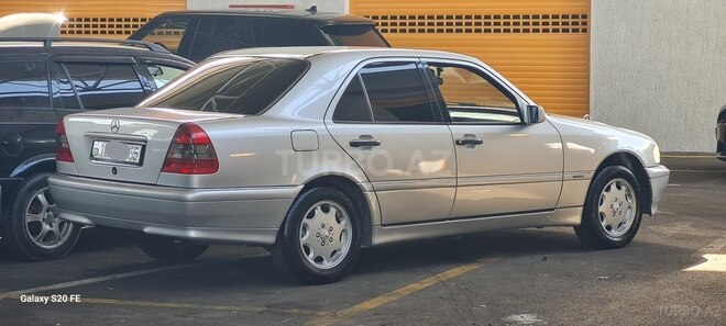Mercedes C 180 1995, 300,000 km - 1.8 л - Bakı