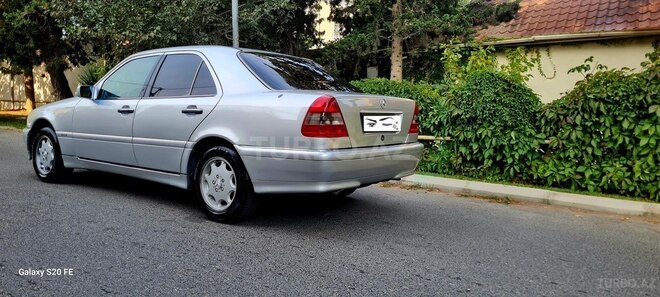 Mercedes C 180 1995, 300,000 km - 1.8 л - Bakı