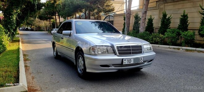 Mercedes C 180 1995, 300,000 km - 1.8 л - Bakı