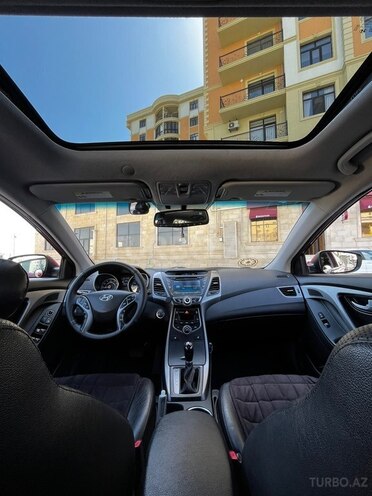 Hyundai Elantra 2015, 224,000 km - 1.8 л - Sumqayıt