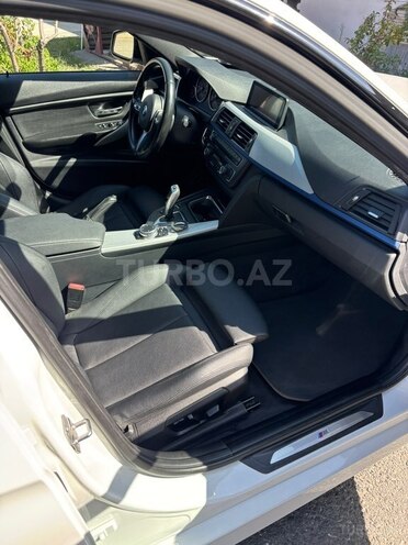 BMW  2015, 186,000 km - 2.0 l - Şəki