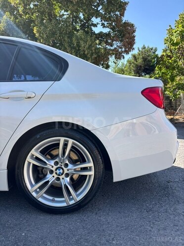 BMW  2015, 186,000 km - 2.0 l - Şəki