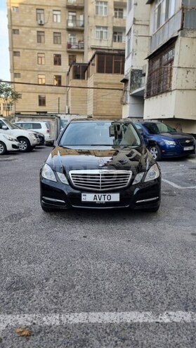 Mercedes E 220 2010, 300,000 km - 2.1 l - Bakı