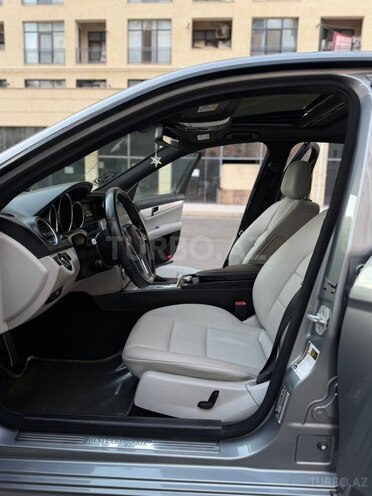 Mercedes C 250 2014, 240,976 km - 1.8 l - Bakı