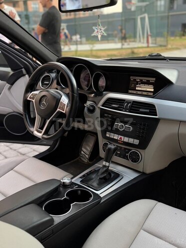 Mercedes C 250 2014, 240,976 km - 1.8 l - Bakı