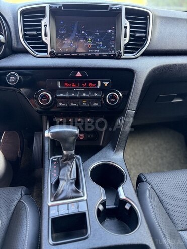 Kia Sportage 2017, 238,788 km - 2.0 л - Yevlax