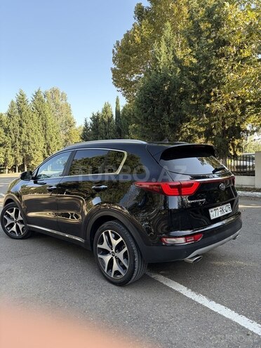 Kia Sportage 2017, 238,788 km - 2.0 л - Yevlax