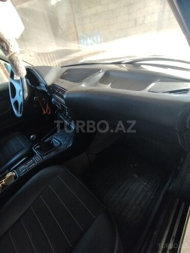 BMW 520 1990, 380,000 km - 2.0 l - Masallı