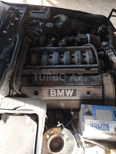 BMW 520 1990, 380,000 km - 2.0 l - Masallı