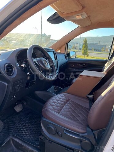Mercedes  2018, 200,946 km - 2.1 l - Bakı