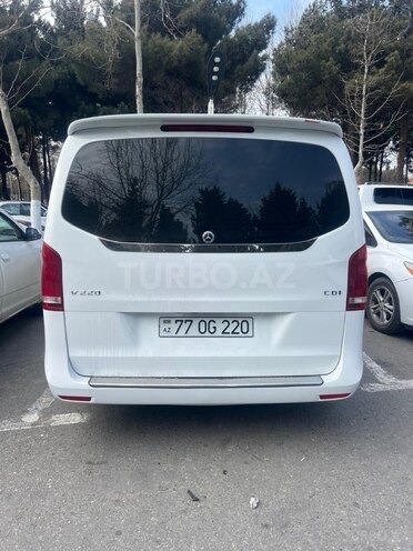 Mercedes  2018, 200,946 km - 2.1 l - Bakı