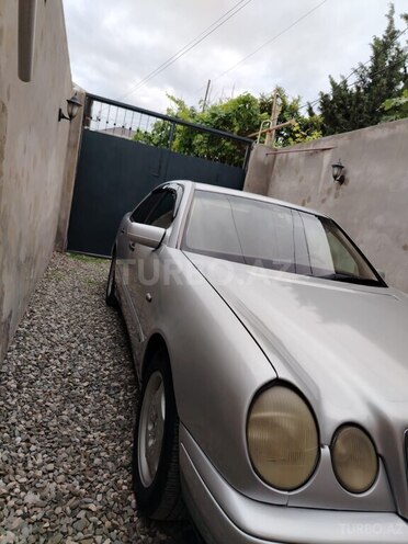 Mercedes E 200 1998, 750,000 km - 2.0 l - Bakı