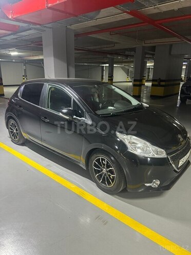 Peugeot 208 2013, 130,371 km - 1.6 л - Sumqayıt