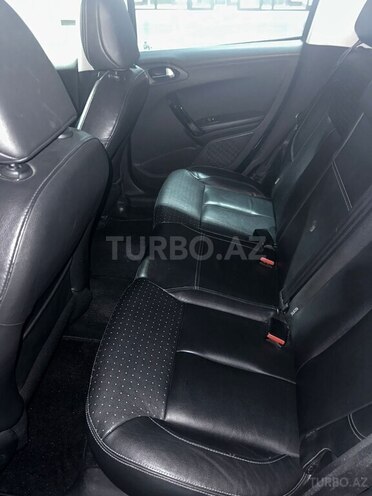 Peugeot 208 2013, 130,371 km - 1.6 л - Sumqayıt