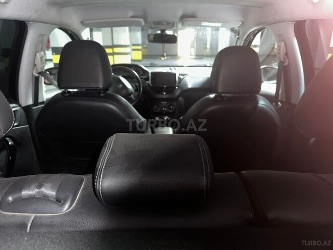 Peugeot 208 2013, 130,371 km - 1.6 л - Sumqayıt