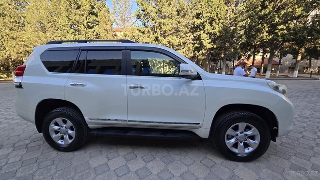 Toyota Land Cruiser Prado 2010, 233,000 km - 2.7 л - Bakı