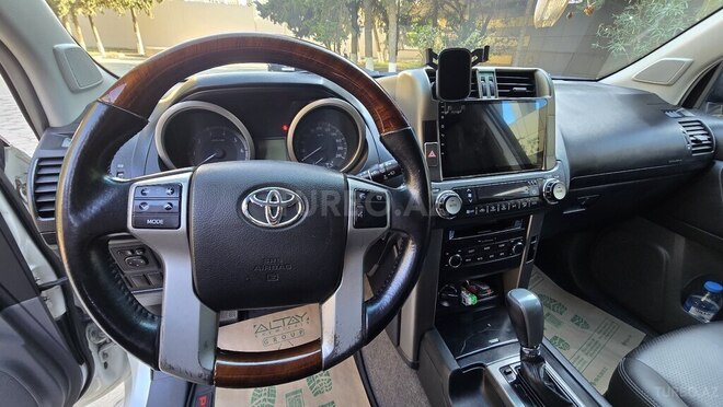 Toyota Land Cruiser Prado 2010, 233,000 km - 2.7 л - Bakı