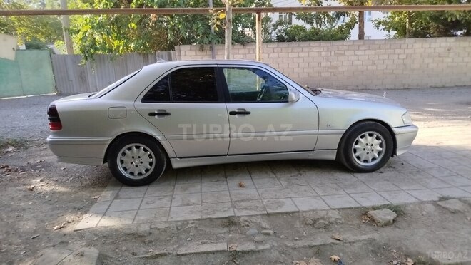 Mercedes C 220 1999, 363,441 km - 2.2 l - Bərdə