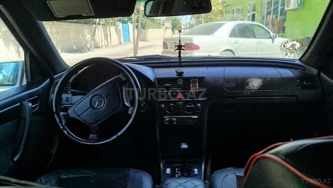 Mercedes C 220 1999, 363,441 km - 2.2 l - Bərdə