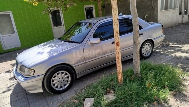 Mercedes C 220 1999, 363,441 km - 2.2 l - Bərdə