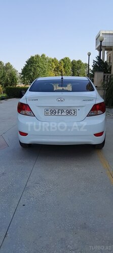Hyundai Accent 2013, 227,856 km - 1.4 л - Tovuz