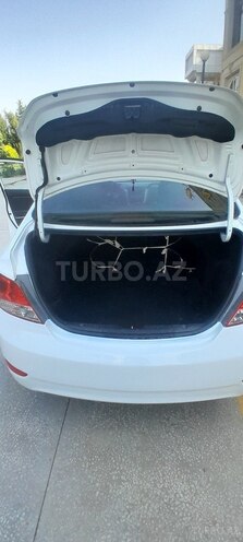 Hyundai Accent 2013, 227,856 km - 1.4 л - Tovuz