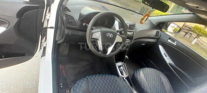 Hyundai Accent 2013, 227,856 km - 1.4 л - Tovuz