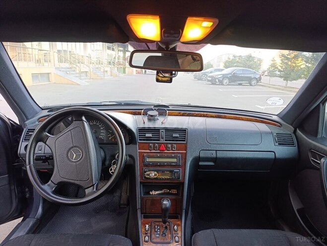 Mercedes C 180 1999, 407,000 km - 1.8 л - Sumqayıt