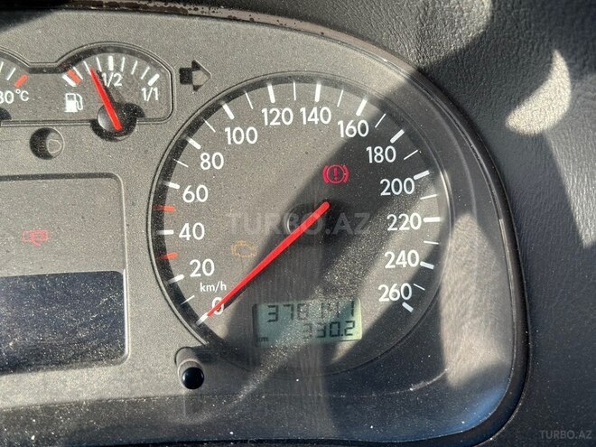 Volkswagen Golf 2002, 380,000 km - 2.0 l - Bakı