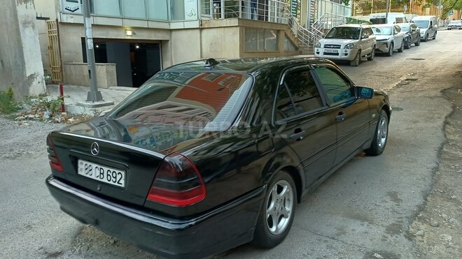 Mercedes C 220 1998, 270,000 km - 2.2 l - Bakı