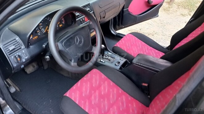 Mercedes C 220 1998, 270,000 km - 2.2 l - Bakı