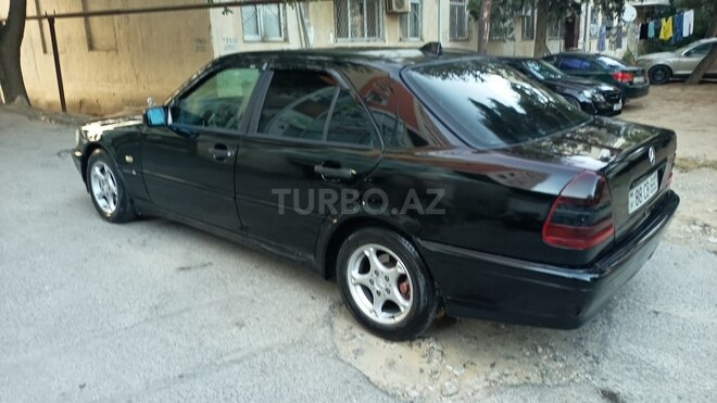 Mercedes C 220 1998, 270,000 km - 2.2 l - Bakı