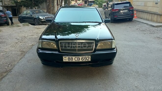 Mercedes C 220 1998, 270,000 km - 2.2 l - Bakı