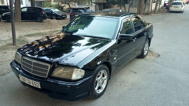 Mercedes C 220 1998, 270,000 km - 2.2 l - Bakı