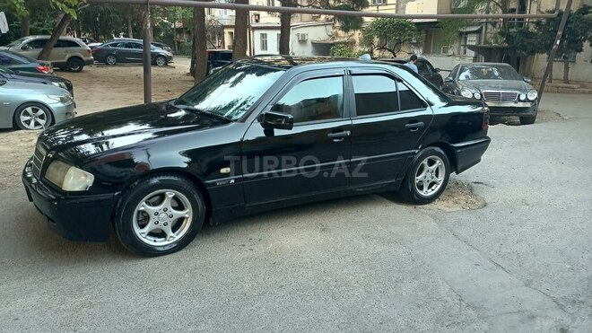 Mercedes C 220 1998, 270,000 km - 2.2 l - Bakı