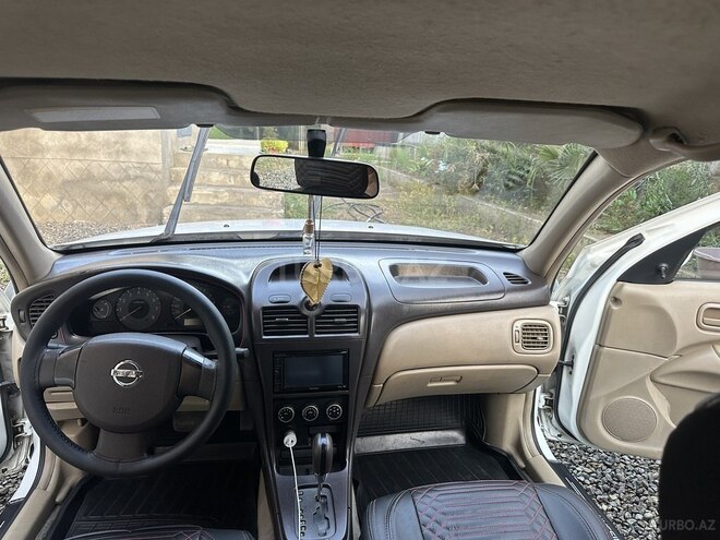 Nissan Sunny 2010, 386,000 km - 1.6 л - Lənkəran