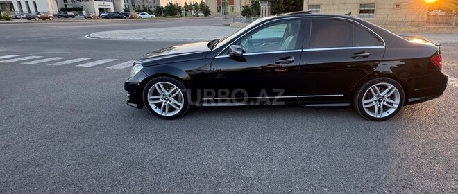 Mercedes C 250 2011, 245,000 km - 1.8 l - Bakı