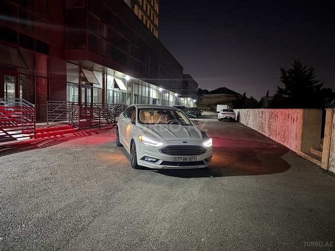 Ford Fusion (North America) 2018, 220,000 km - 2.0 л - Bakı